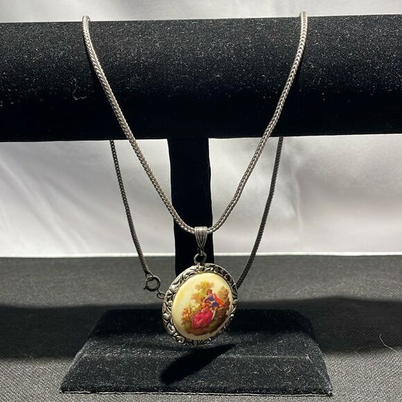 Large pendent long necklace - Picture 1 of 9